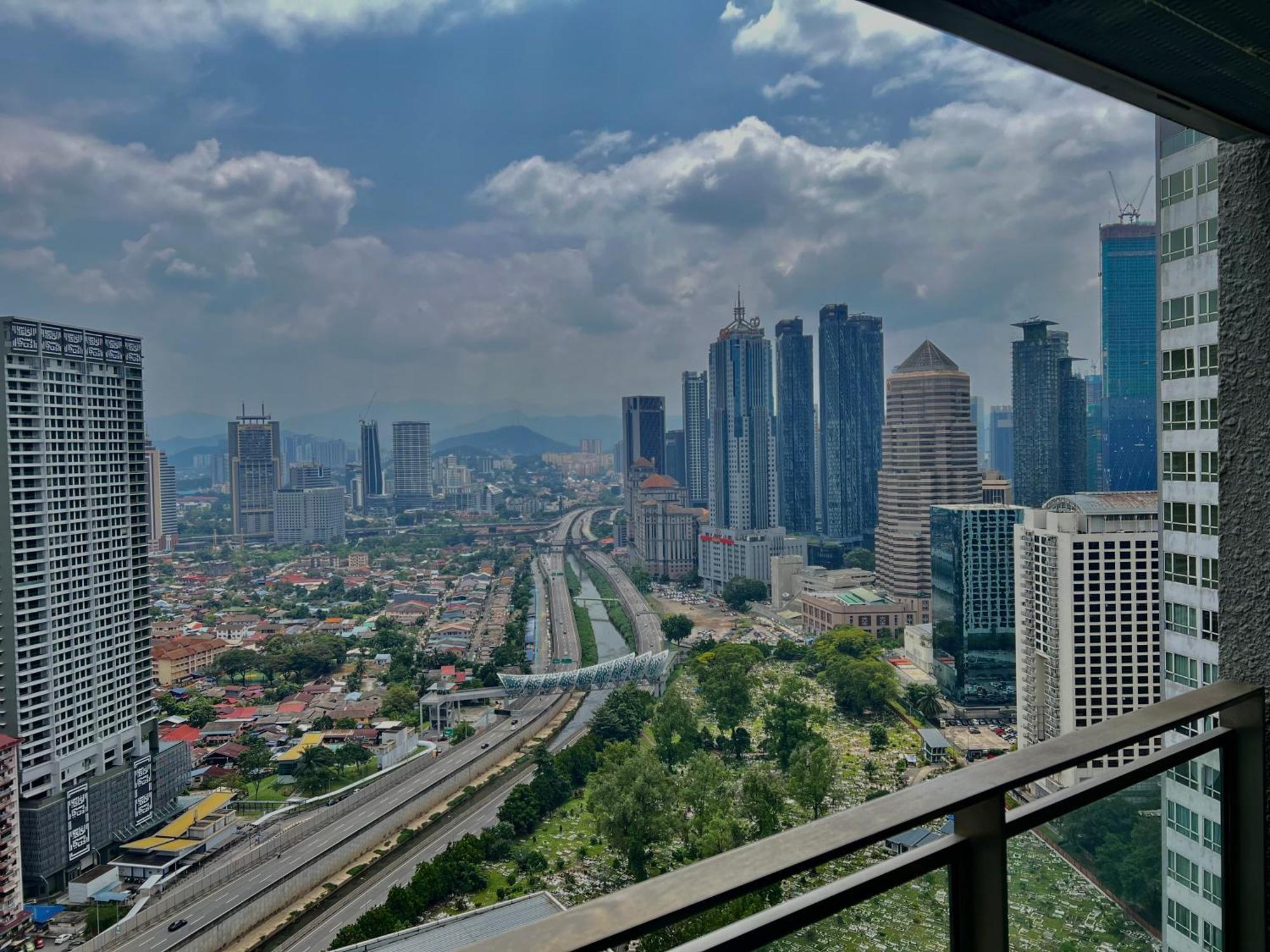 Apartment Summer By Klcc *